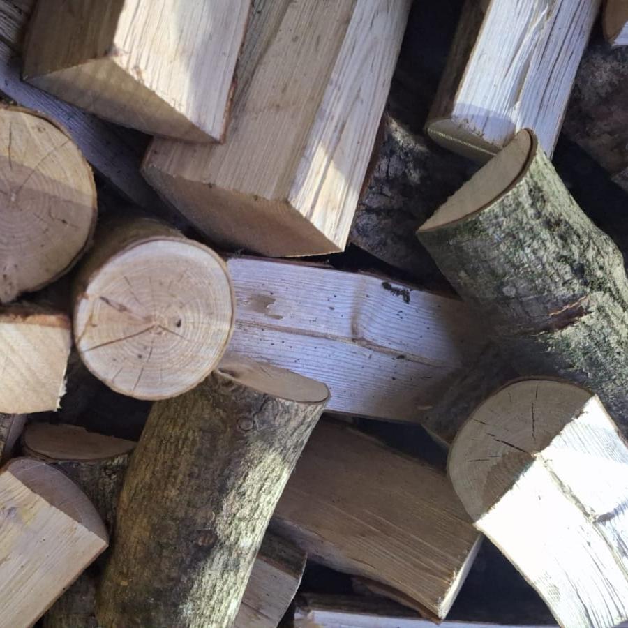 Premium ASH Ready to Burn Kiln Dried Firewood Giant Pack